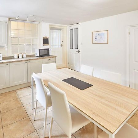 Host & Stay - Princess Place Townhouse Whitby Ngoại thất bức ảnh