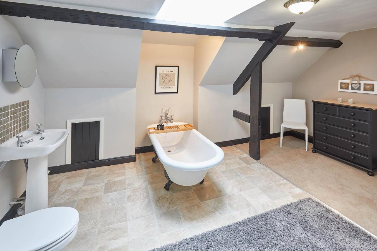Host & Stay - Princess Place Townhouse Whitby Ngoại thất bức ảnh